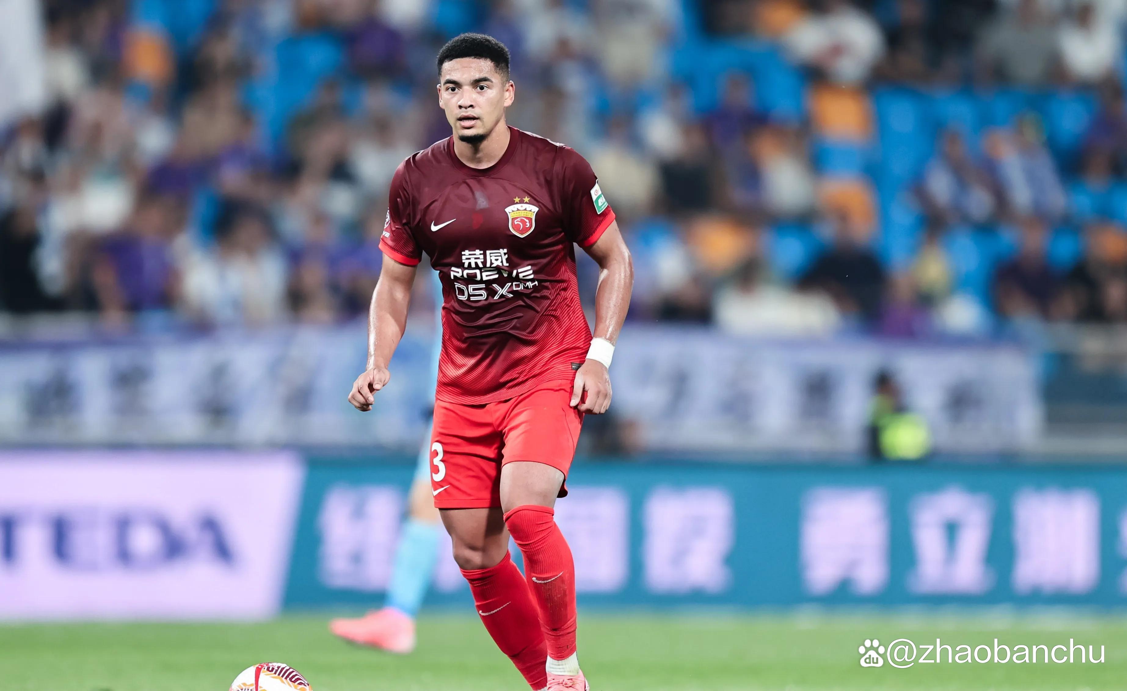 今晚体能课后,北京国安迎来里程碑备战西甲,话题不断,临场指挥获称赞的简单介绍 今晚体能课后,北京国安迎来里程碑备战西甲,话题不断,临场指挥获称赞的简单介绍